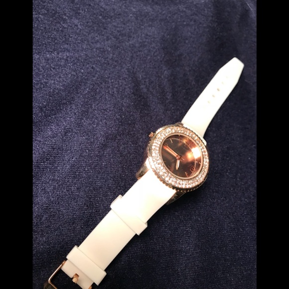 ROSE GOLD/WHITE RUBBER DIAMOND WATCH - Picture 3 of 3
